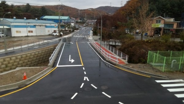 지곡산단 진입로2.jpg