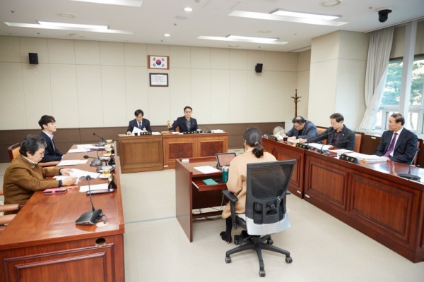 20191205 제238회 제2차 정례회 행감 9일차(4)-도시건설위원회.jpg