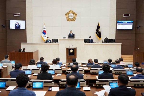 20200610 용인시의회, 제244회 제1차 정례회 개회.jpg