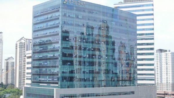 경기도교육청_남부신청사_전경 (1).jpg