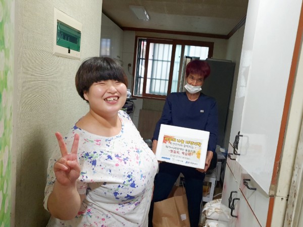 3. 바보의 나눔, ㈜두산전자와 함께 장애인 38가정에 김치 전달(붙임자료).jpg