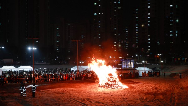 6-4 용인특례시 정월대보름 민속축제 달집태우기.jpg