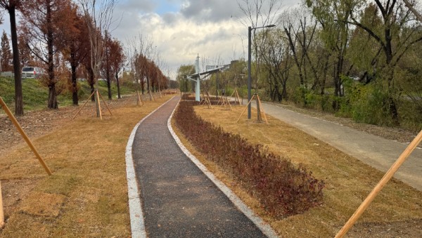 3-1. 기흥구 생활밀착형 사업 중 탄천 테마가 있는 보행환경 조성.jpeg