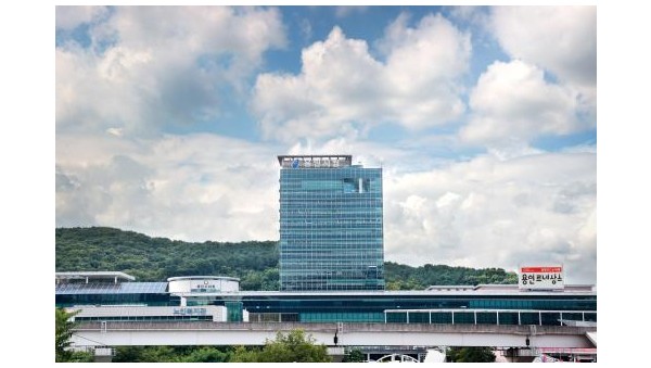7. 용인특례시 청사 전경.jpg