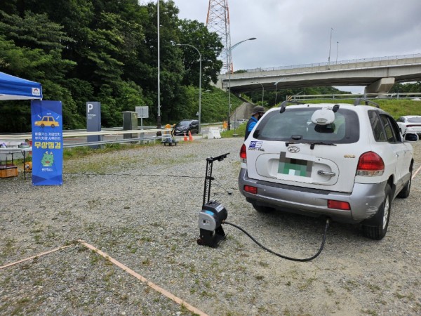 5-1. 용인특례시가 노후경유차 배출가스저감장치 사후관리를 위한 점검을 진행했다..jpg