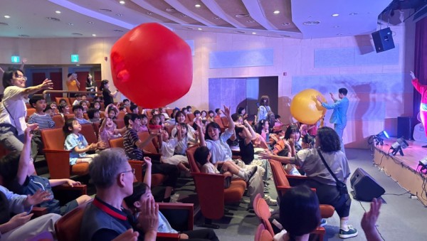 6. 수지구 문화가 있는 날 어린이 참여형 공연.jpg