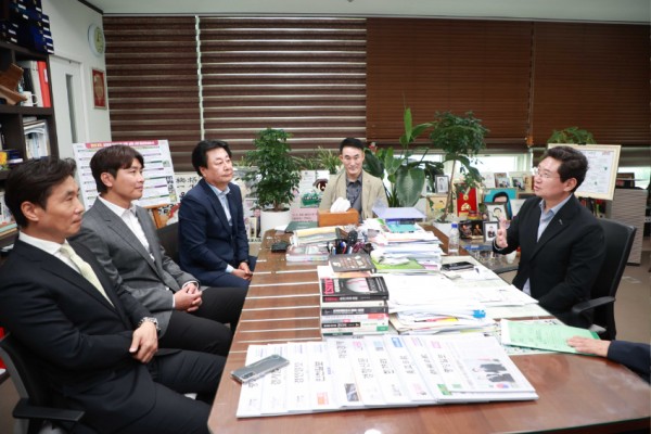 9-1. 내년 K리그2 참가를 목표로 창단 작업을 진행 중인 용인특례시가 19일 