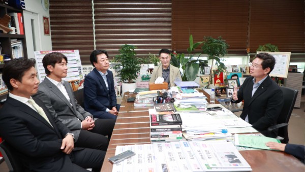 9-1. 내년 K리그2 참가를 목표로 창단 작업을 진행 중인 용인특례시가 19일 