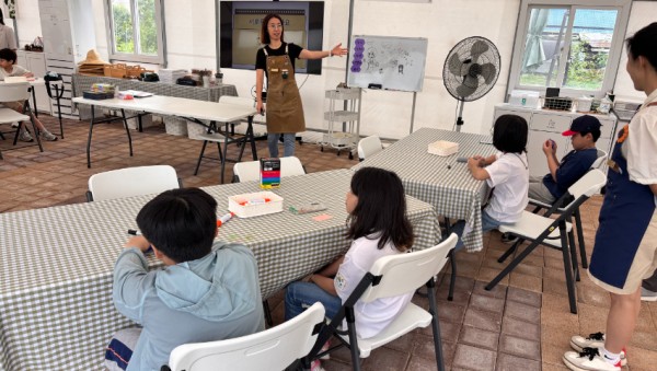 3-1. 용인특례시가 드림스타트 아동 중 ADHD 증상이 있거나 우려되는 10명을 대상으로 치유농장 체험 프로그램을 6월 중 4차례에 걸쳐 진행했다..jpg