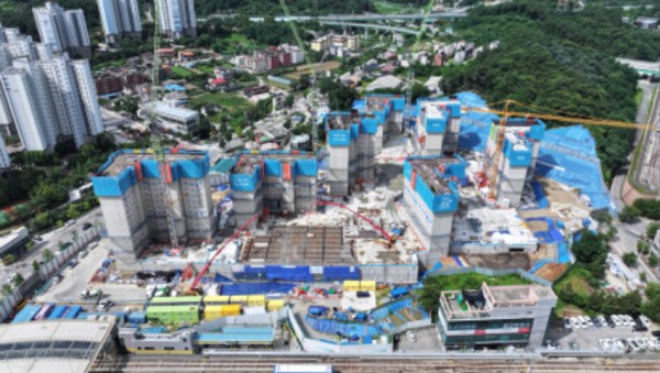 2. 용인특례시가 아타프 건설현장 타워크레인을 중점 점검한다.JPG