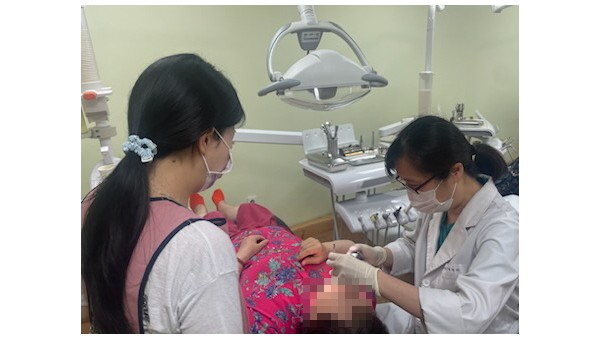 5. 처인구보건소는 23일 서울시립영보자애원을 방문해 구강 검진을 했다.jpg