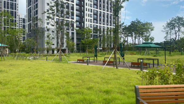 2-3. 용인특례시 처인구 고림진덕지구 무지개구름 소공원 전경.JPG