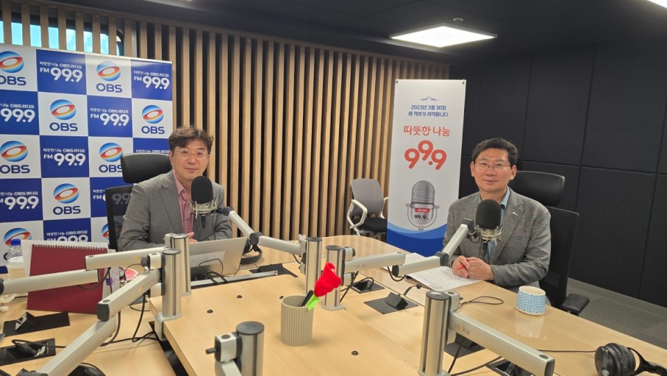 7. 이상일 시장은 11일 OBS라디오 ‘굿모닝 OBS’에 출연해 용인시가 추진 중인 고령사회 대응 정책 등을 소개했다..jpg