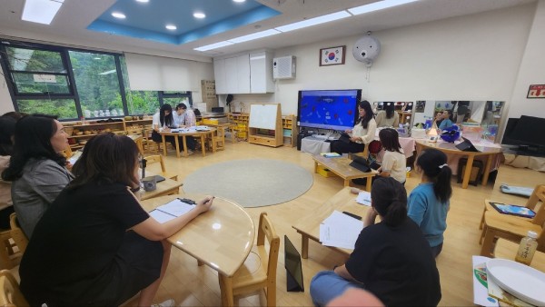 (20250814) 용인교육지원청 보도자료(용인아람유치원, 현장 중심 자율장학 실천 정책 제안으로 우수성 입증) 사진2 (1).jpg