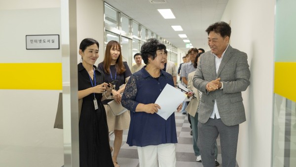 250819_사진자료2_용인특례시의회 장정순 의원, 동천청소년문화의집 개관 앞두고 시설 점검에 나서.jpg