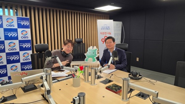 11. 이상일 용인특례시장은 18일 OBS ‘굿모닝 OBS’에 출연해 시민프로축구단 추진 현황 등을 설명했다.jpg