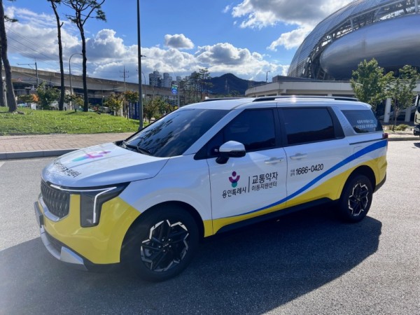 3-1. 신형차량으로 교체한 교통약자 위한 