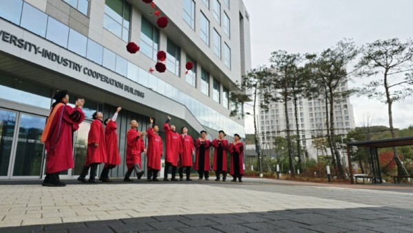 5. 용인특례시와 울산과학기술원이 공동 운영하는 
